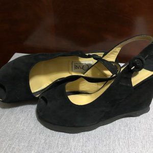 Omari vintage size 38 black wedges